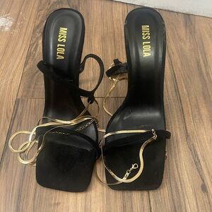 BLACK SINGLE SOLE HIGH HEELS